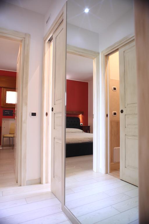 Sweet Appartment Di Guido Peschiera del Garda Bilik gambar