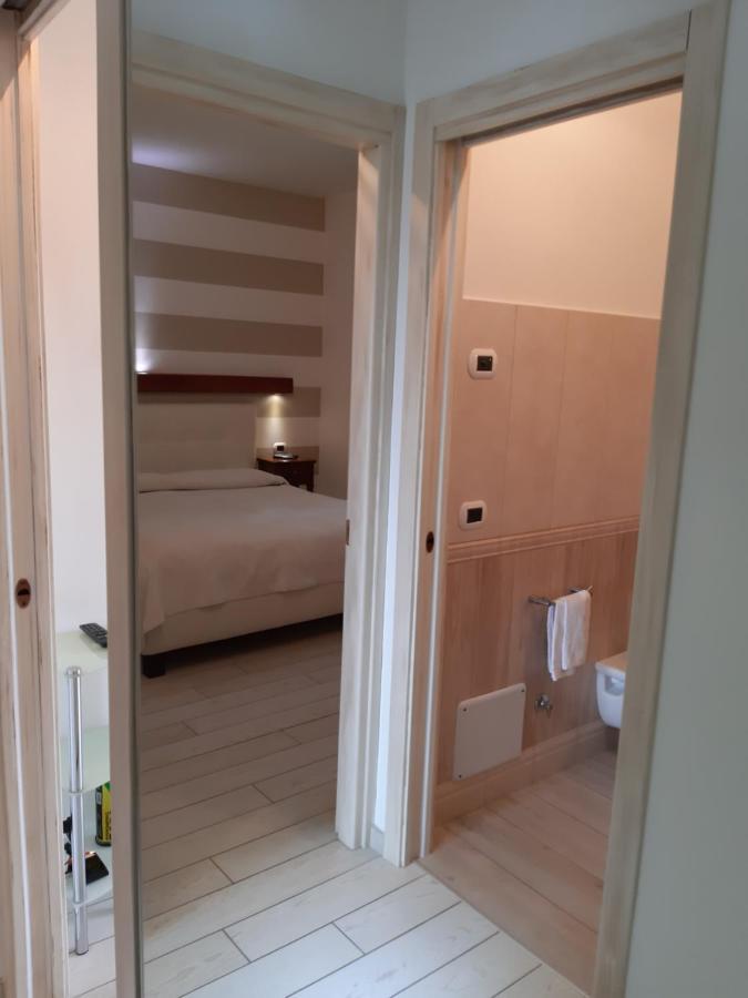 Sweet Appartment Di Guido Peschiera del Garda Luaran gambar