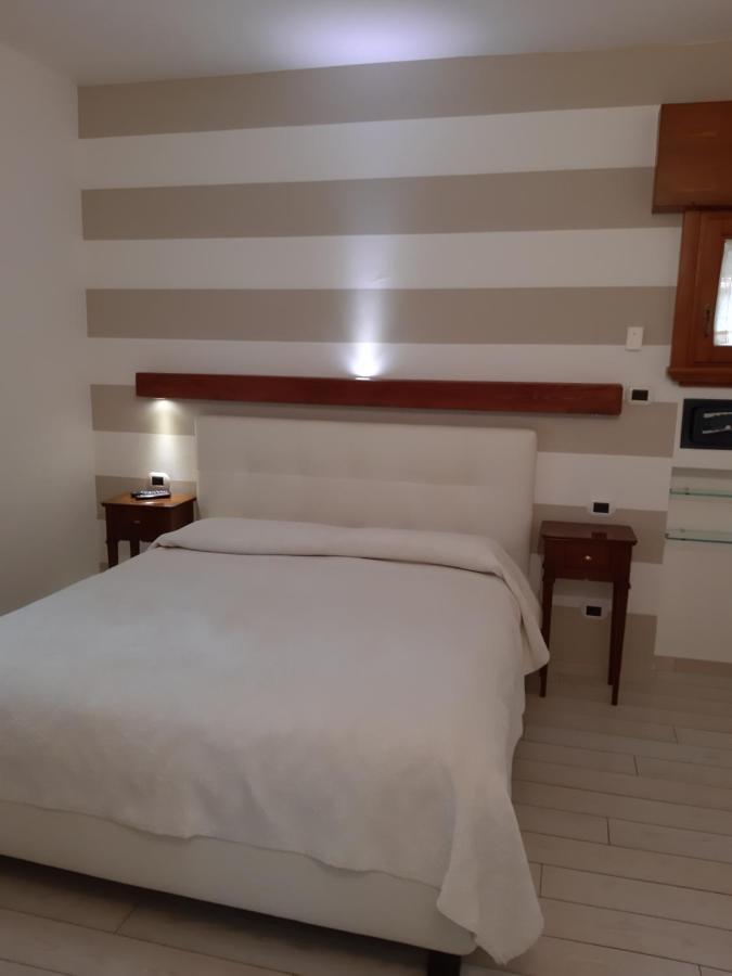 Sweet Appartment Di Guido Peschiera del Garda Luaran gambar
