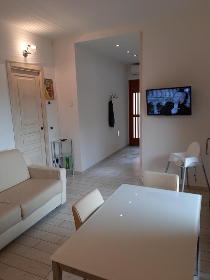 Sweet Appartment Di Guido Peschiera del Garda Luaran gambar